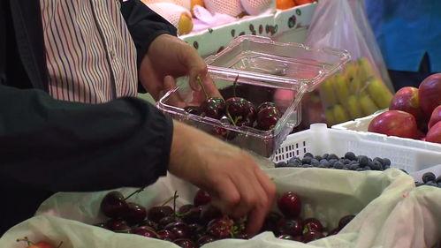 吃瓜群众摸石螺视频,揭秘吃瓜群众摸石螺的趣味瞬间