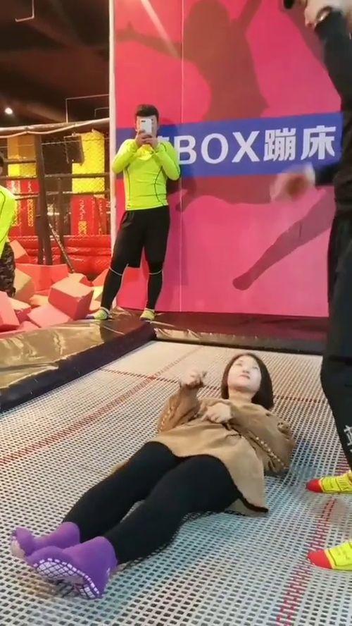 吃瓜群众真的很烦吗小说,揭秘网络舆论场的真相与迷思