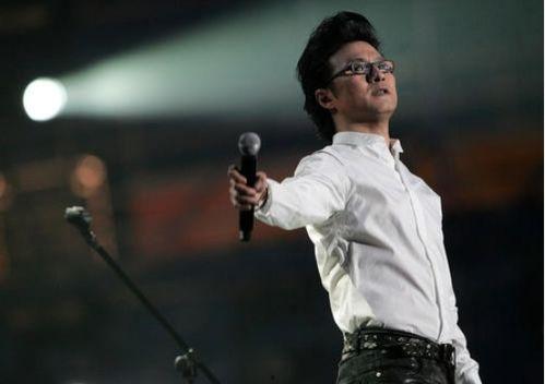 汪峰老师吃瓜群众是谁